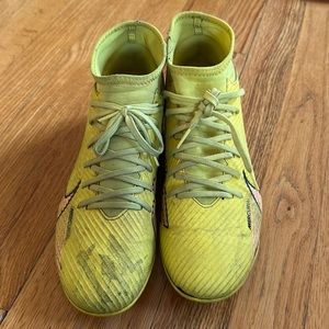 Nike outdoor soccer cleats